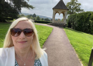 Joanne Jefferis Wedding Celebrant at Ellenborough Park