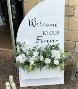 Joanne-Jefferis-Wedding-Celebrant-Welcome sign Ellenborough Park